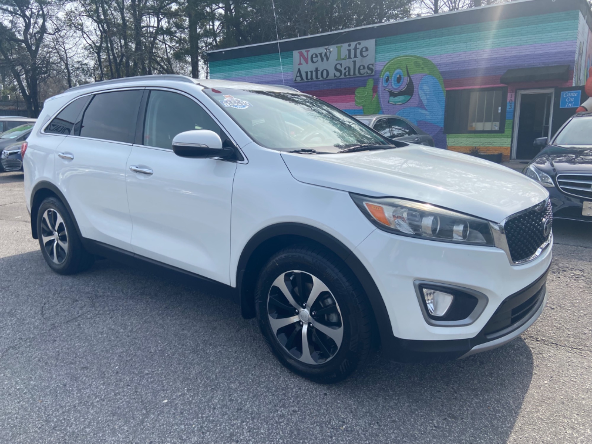 photo of 2016 KIA SORENTO EX V6 - High-end Cabin! Certified One Owner!!